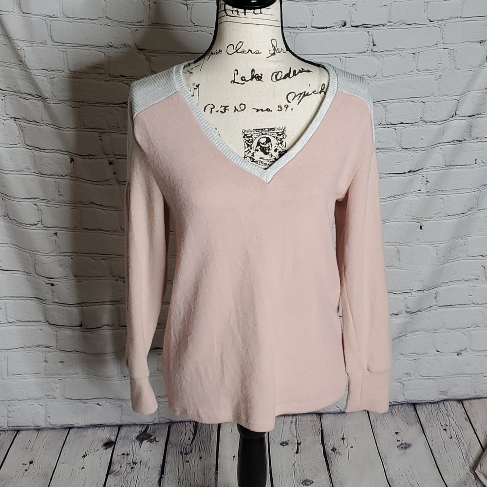 Poof V-Neck Fuzzy Sweater Pink/Grey NWT Size Large